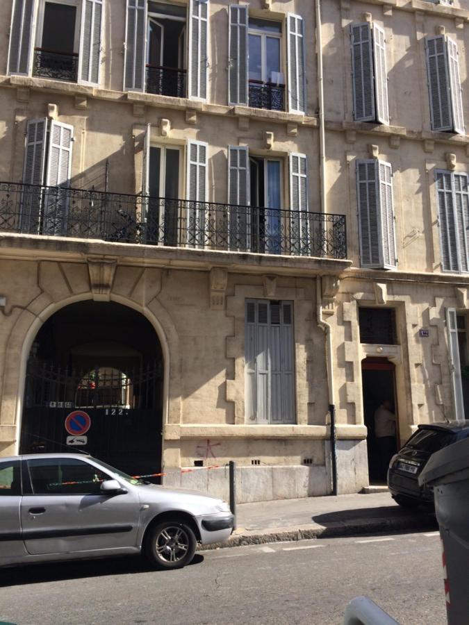 Chambre Bleue A Louer Proche Gare Saint Charles Marseille Exteriér fotografie